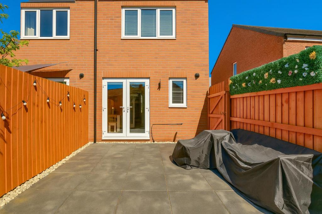 Enclosed Rear Garden