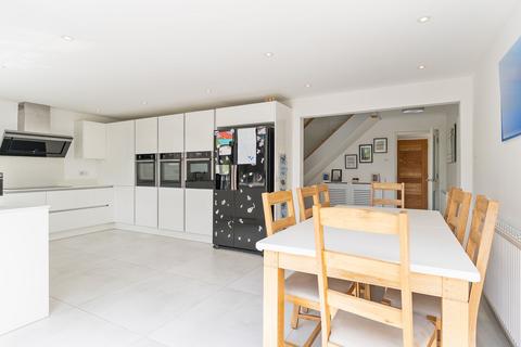 6 Trinity View, Caerleon, Newport, NP18 3SU