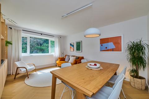 5 Spring Hill Close, London, SE5 8AJ
