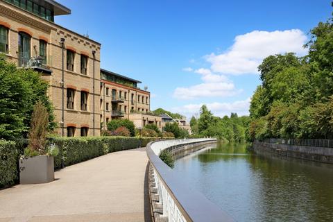 2 bedroom apartment for sale, Glen Island, Taplow, Maidenhead, Buckinghamshire, SL6