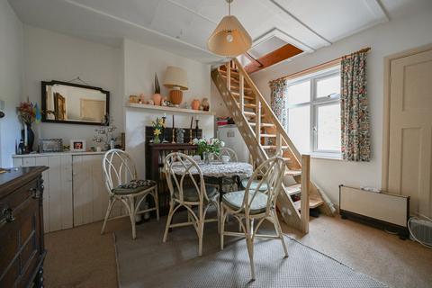 2 bedroom detached house for sale, Furze Hill, Fordingbridge, SP6
