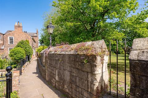 3 bedroom terraced house for sale, Tower Place, York, YO1 9RZ