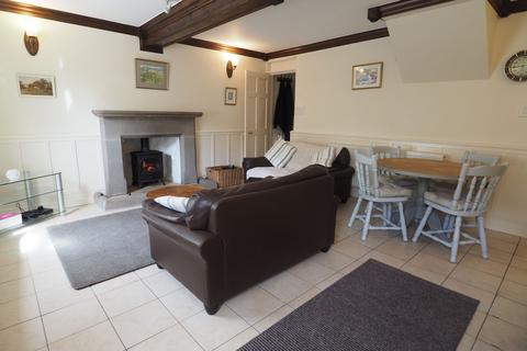 2 bedroom end of terrace house to rent, Canal Street, Whaley Bridge, SK23
