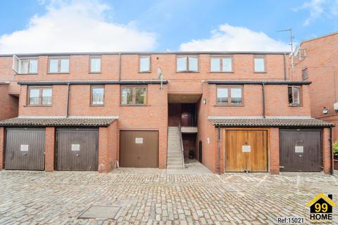 3 bedroom ground floor maisonette for sale, Worcester Mews, London, NW6