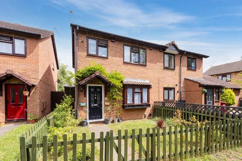 26 Baird Close, Slough, SL1 9HL