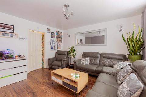 26 Baird Close, Slough, SL1 9HL