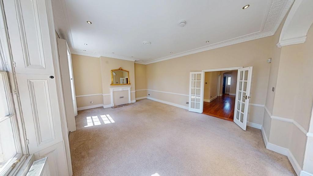 Flat-2-89-Western-Terrace-05122025 153801