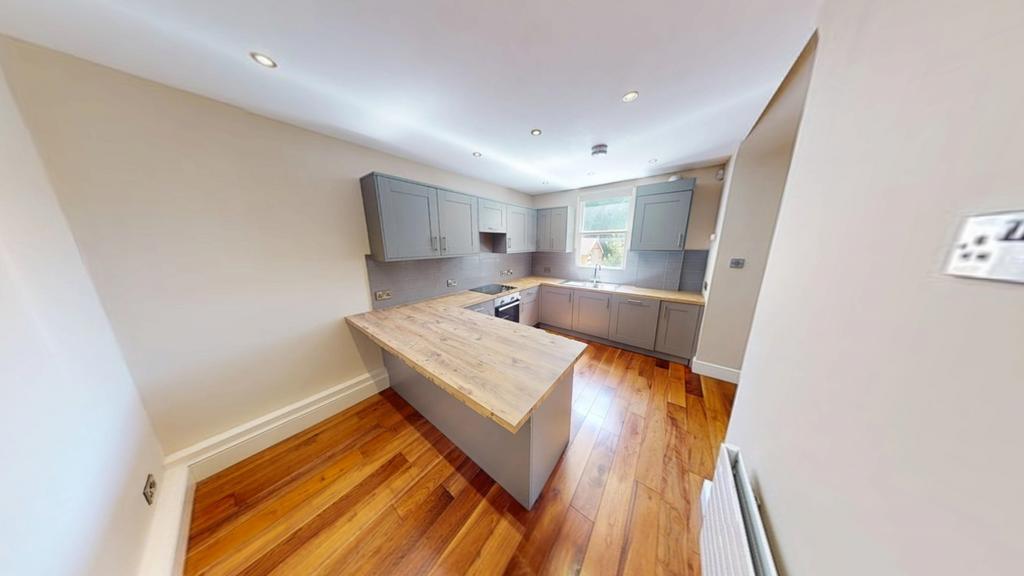 Flat-2-89-Western-Terrace-05122025 165536