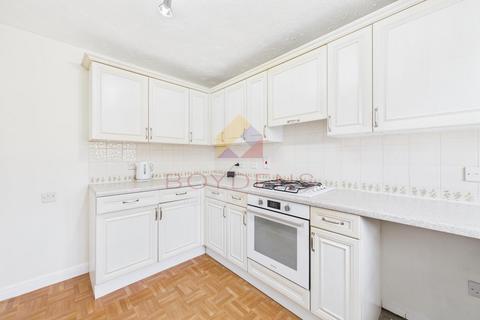 3 bedroom semi-detached house for sale, Titus Way, Colchester CO4