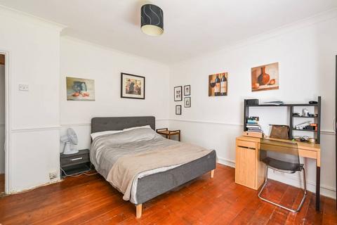 1 bedroom flat for sale, Maitland House, Bishops Way, Bethnal Green, London, E2