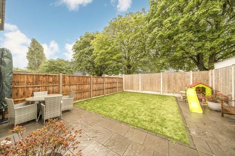 38 Colwyn Avenue, Perivale, Greenford, UB6 8JY