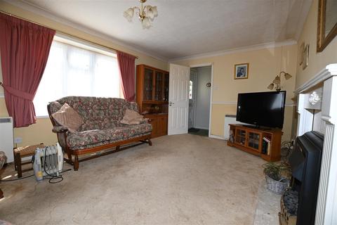 2 bedroom park home for sale, Creek Road, Canvey Island SS8