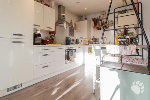1 bedroom flat for sale, Britten Avenue, Basildon SS14