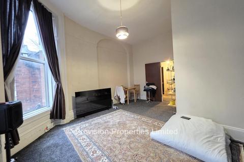 1 bedroom flat to rent, Moorland Road, Hyde Park LS6