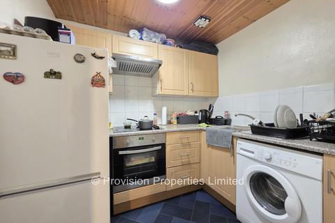 1 bedroom flat to rent, Moorland Road, Hyde Park LS6