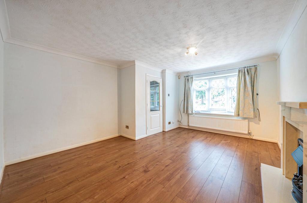 Sitting/Dining Room