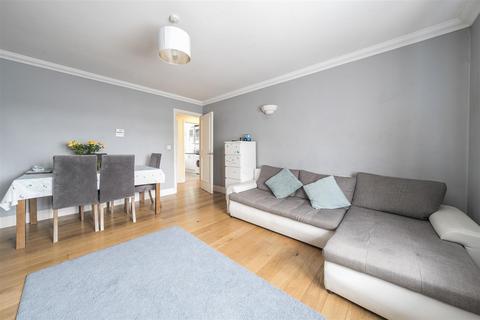 29 Wilmer Crescent, Kingston Upon Thames, KT2 5LU