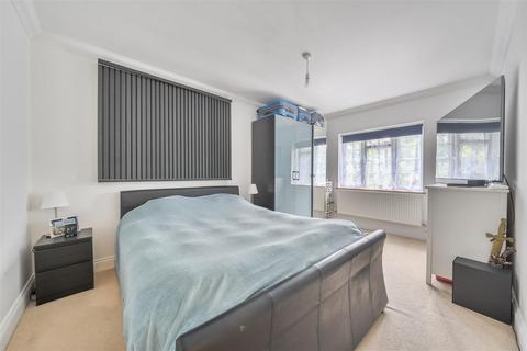29 Wilmer Crescent, Kingston Upon Thames, KT2 5LU