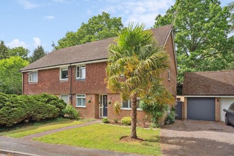 4 Birkett Way, Chalfont St Giles, HP8 4BH