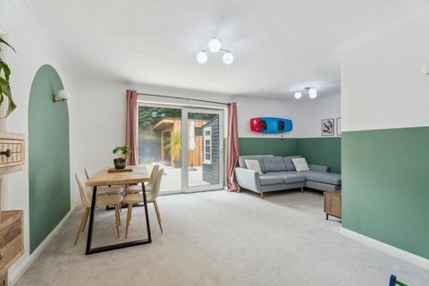4 Birkett Way, Chalfont St Giles, HP8 4BH