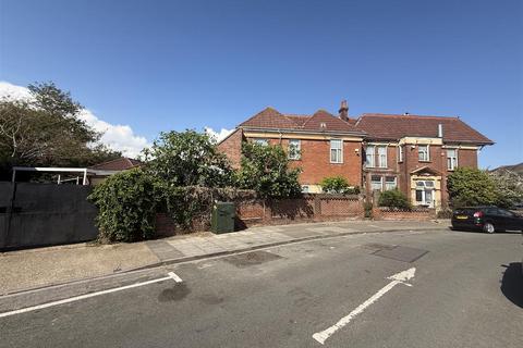 undefined, London Road, Portsmouth