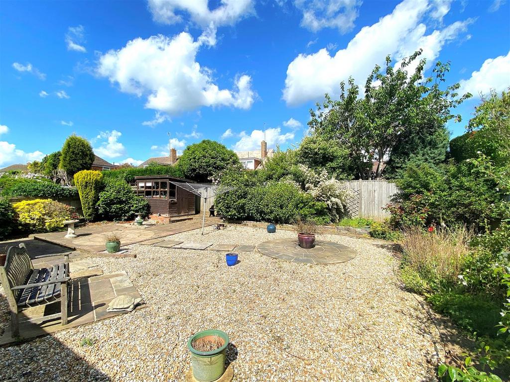 16 Eastergate - Garden2 to use.jpg