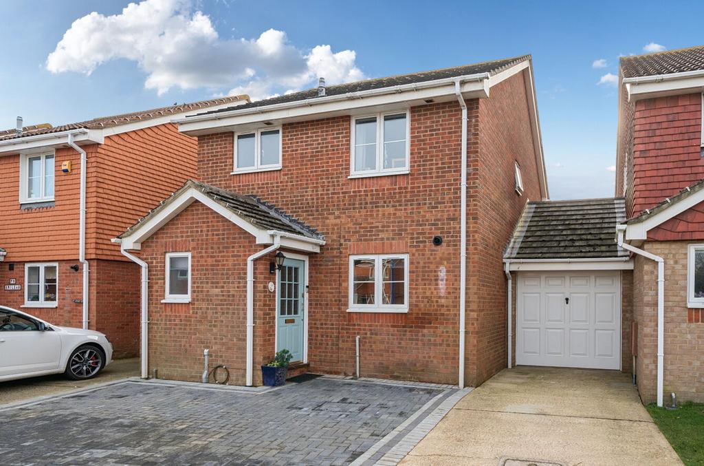 Spinney Close, Selsey, PO20 3 bed detached house for sale - £360,000