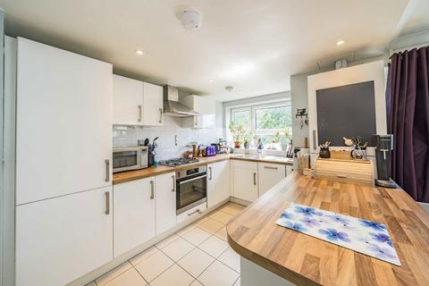 2 bedroom flat for sale, Leigham Court Road, London SW16