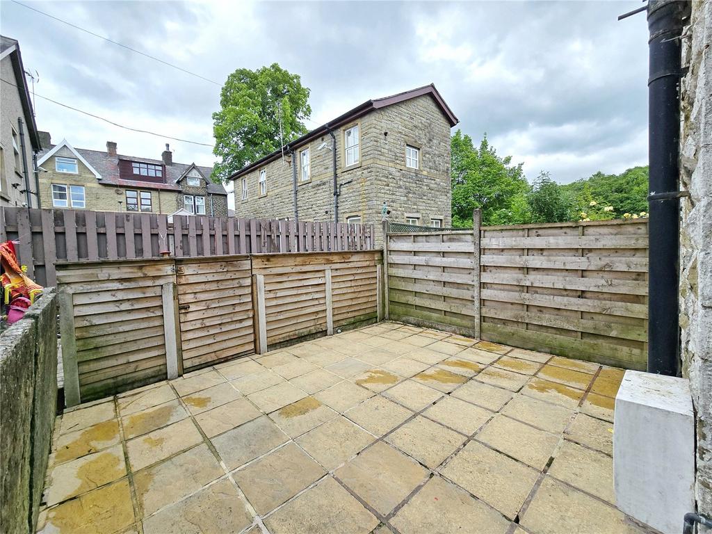 Rear Patio Yard