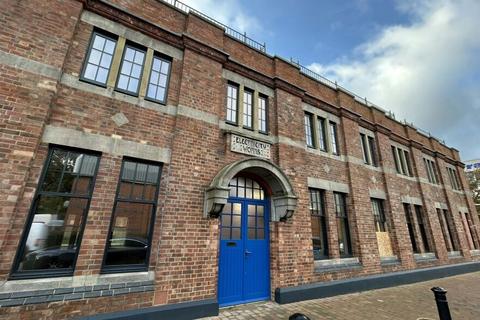 Warehouse to rent, Campfield Rd St Albans AL1 5HT