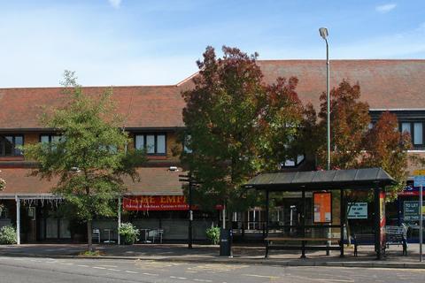 Retail property (high street) to rent, Bewsey St Walton On Thames KT12 4HL