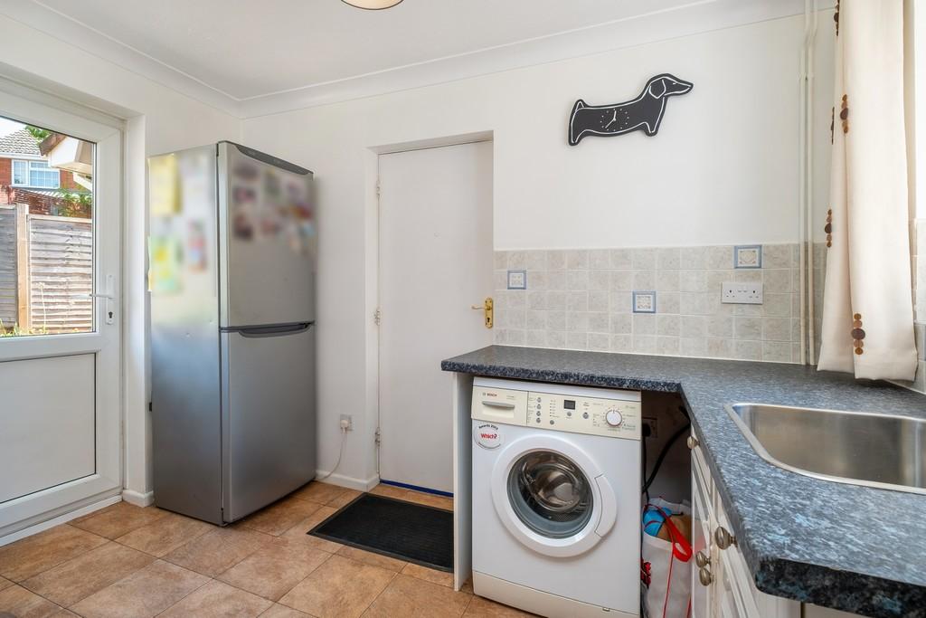 1440px 2 Plummer Close-13