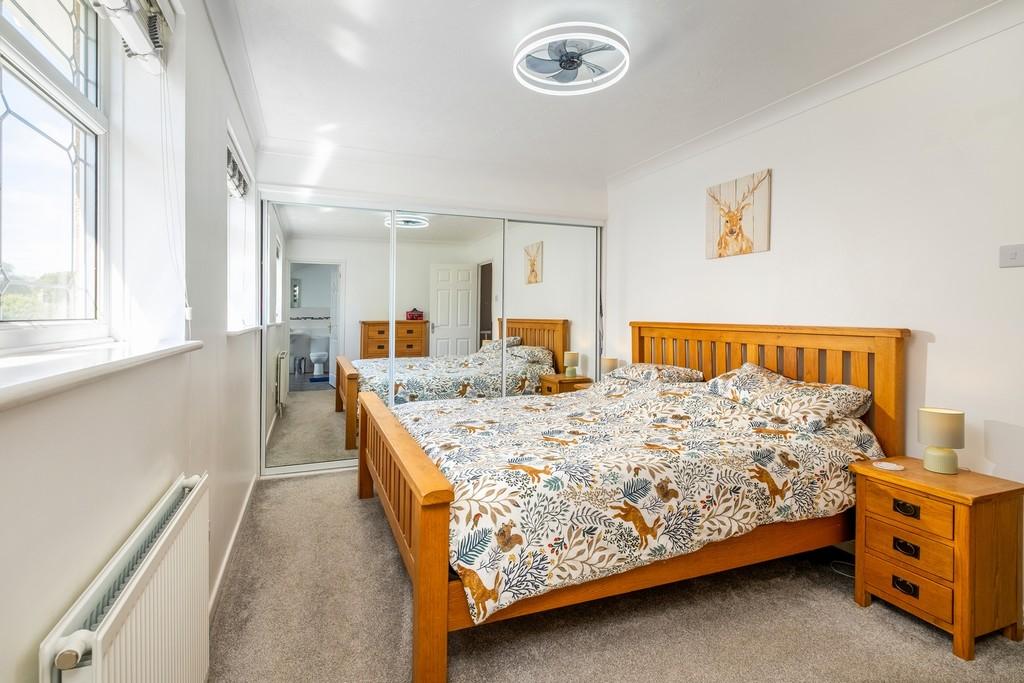 1440px 2 Plummer Close-23