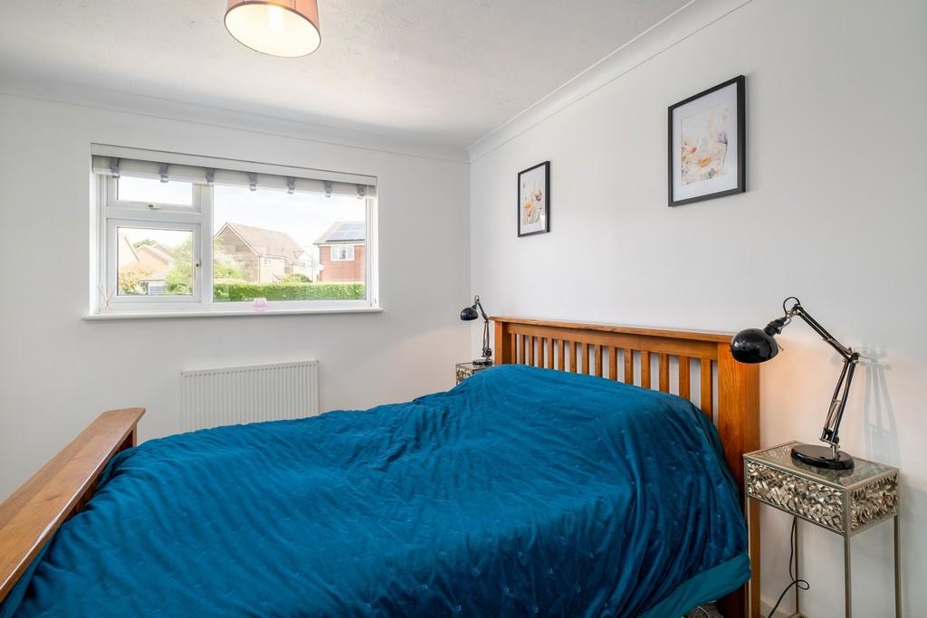 1440px 2 Plummer Close-30