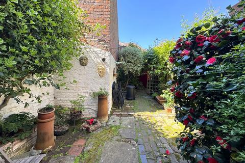 undefined, HISTORIC LYNN - Grade II Listed 4 Bed Detached Period Residence on Queen Street