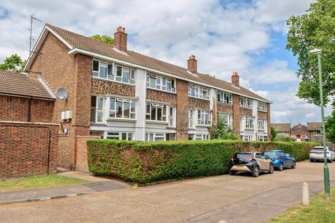 94 Denmark Gardens, Carshalton, SM5 2JN