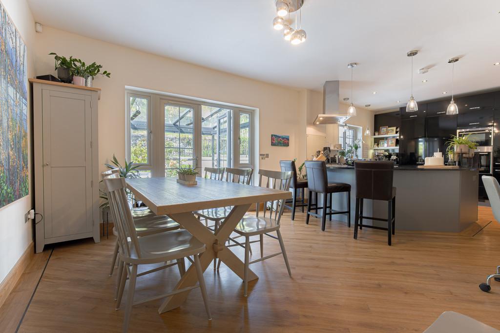 Dining Area Angle1