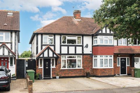 21 Limes Avenue, Carshalton, SM5 2AA