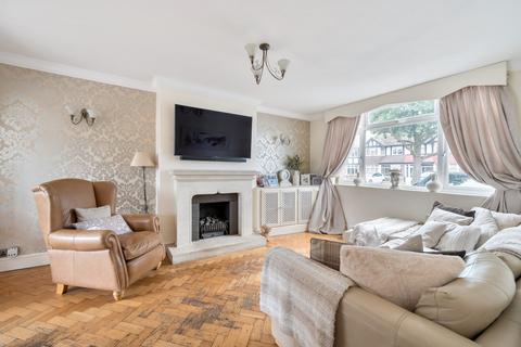 21 Limes Avenue, Carshalton, SM5 2AA