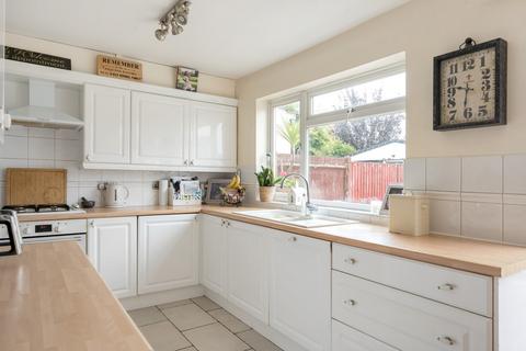 21 Limes Avenue, Carshalton, SM5 2AA