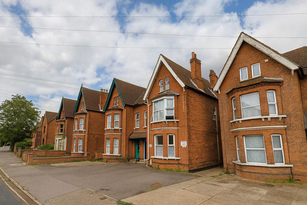 41 Conduit Road - Front from Street