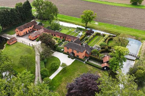 5 bedroom detached house for sale, Middlewood Green, Stowmarket, Suffolk, IP14