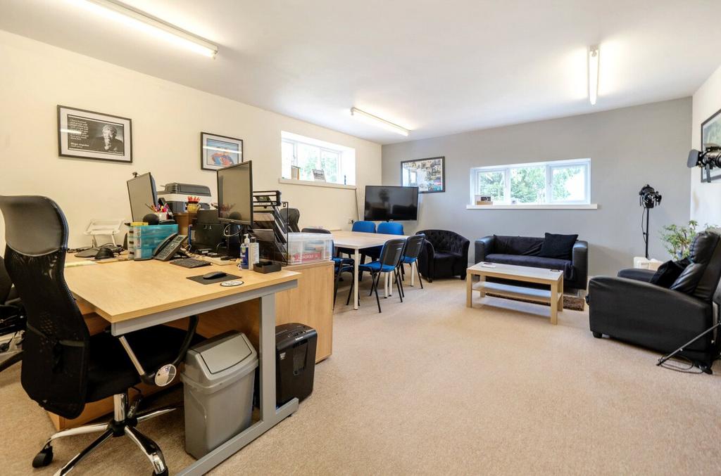 Commercial Unit