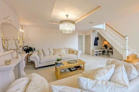 5 bedroom detached house for sale, Warminster Road, Salisbury SP2