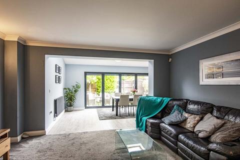 4 Morrison Close, Upper Basildon, Reading, RG8 8LL