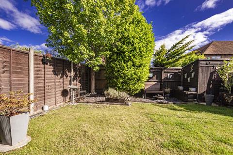 4 Morrison Close, Upper Basildon, Reading, RG8 8LL