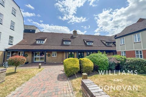 1 bedroom ground floor flat for sale, Lucam Lodge, The Garners, Rochford