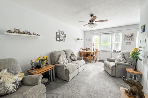 1 bedroom ground floor flat for sale, Lucam Lodge, The Garners, Rochford