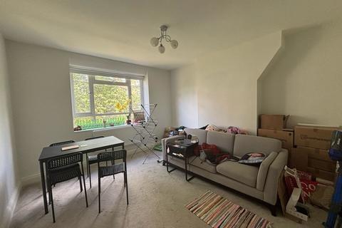 2 bedroom apartment to rent, India Way, London W12