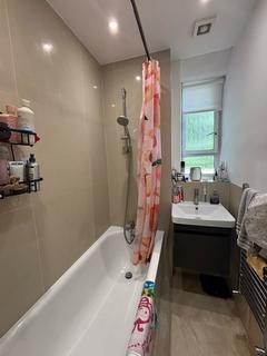 2 bedroom apartment to rent, India Way, London W12